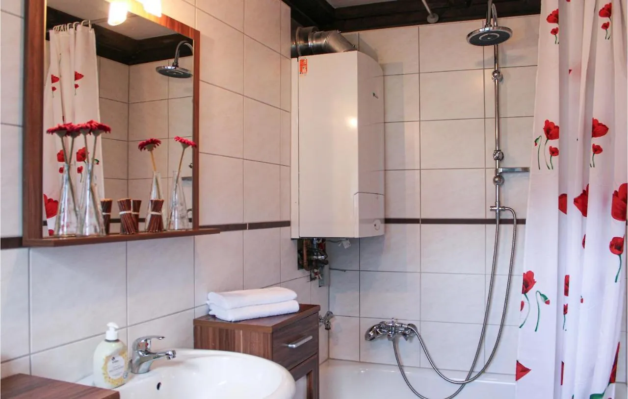 2 Bedroom Awesome Apartment In Arrach